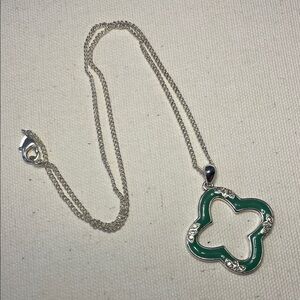 SAO Vintage Green Enamel & Rhinestone Clover Design Silver Tone Chain Necklace